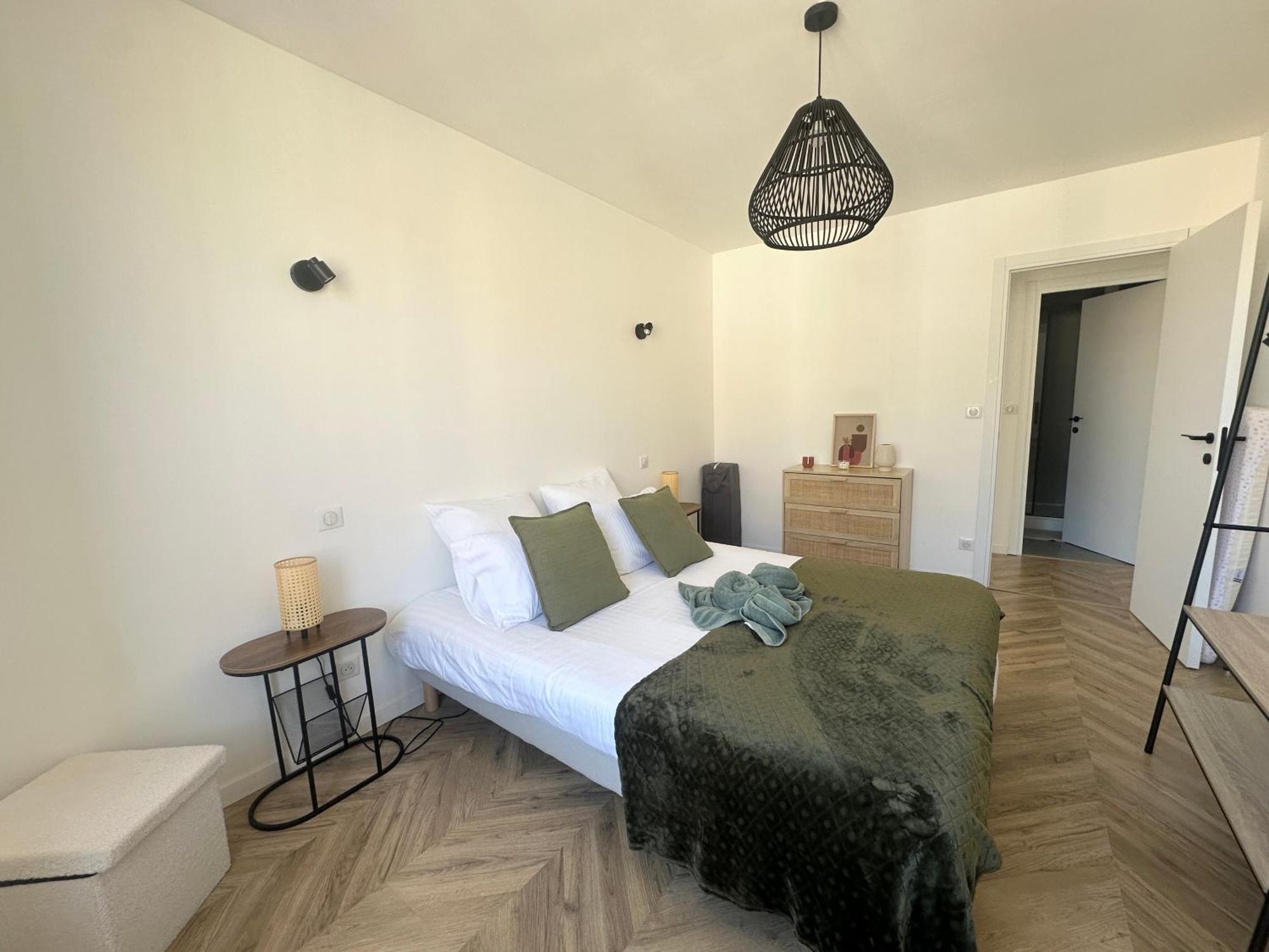 Appartement Cosy & Moderne 6 Personnes Centre Charleville-Mezieres - Ardennes Exterior photo